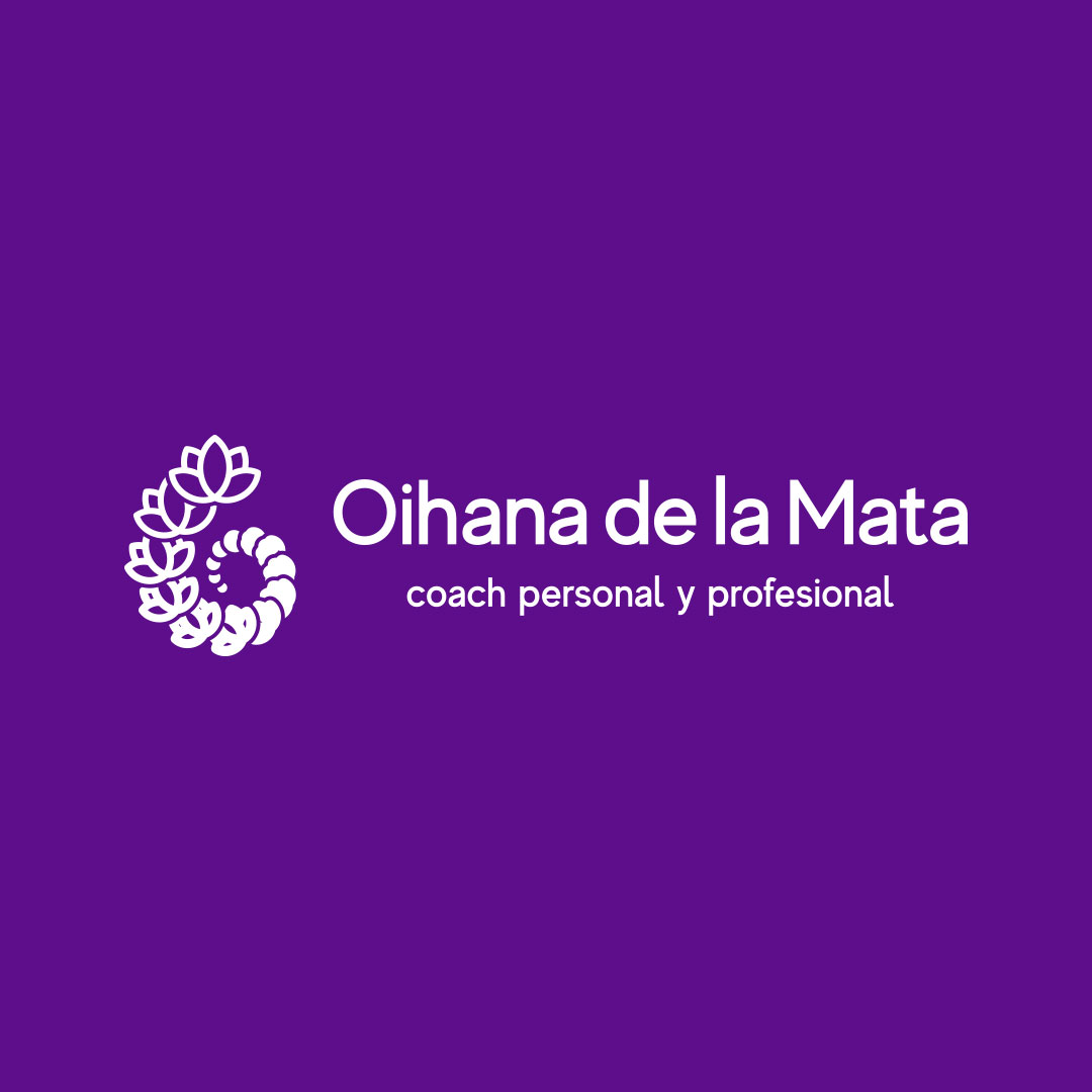 Marca personal y coaching de Oihana de la Mata con fondo morado